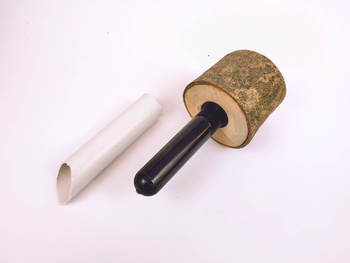 Pieniek z pojemnikiem PET