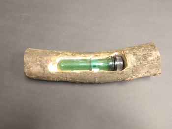 Maskowanie drewno ciemna kora z PET. Frez