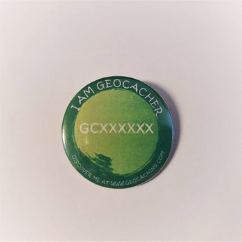  Przypinka z kodem trackowalnym 